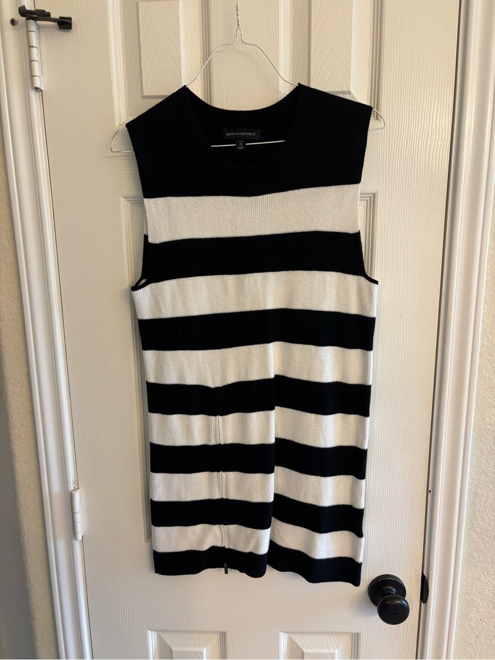 Banana Republic Petite XS Black White Striped Sweater Dress Zip Hem